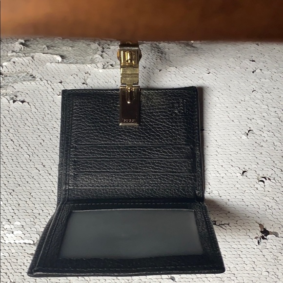 Woman’s Gucci wallet - Picture 4 of 8